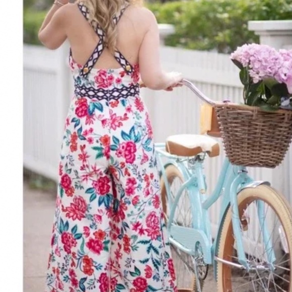 Eliza j - Picture 5 of 7